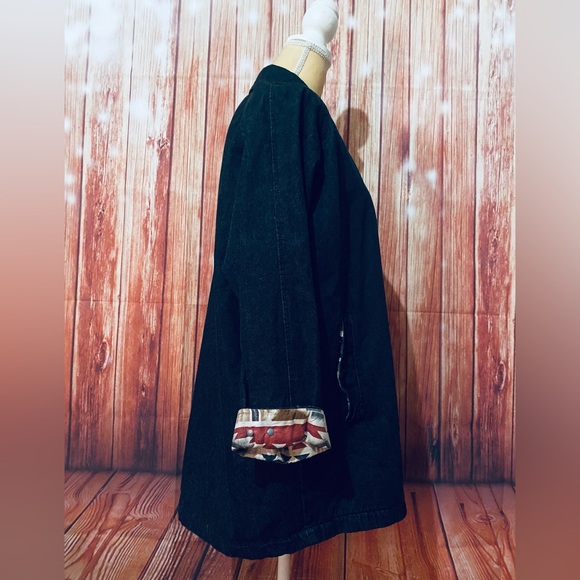 Women’s Medium Jean Jacket Gotcha Covered Black Aztec Liner Pockets Button Down - Picture 4 of 10